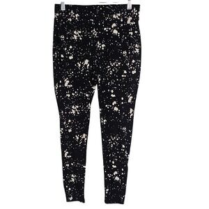 Black Leggings Torrid Black & Cream Splattered Cropped Pants Size‎ 00 (M/L) EUC